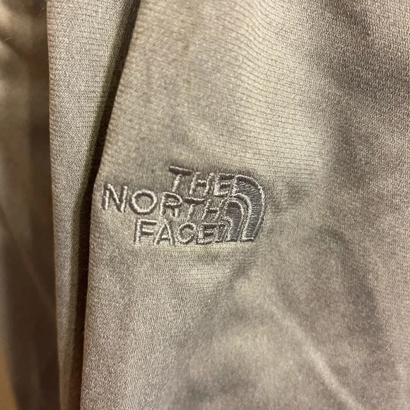NWT Women’s THE NORTH FACE L Tech 1/4 Zip Fleece Jacket Yale Logo - Picture 5 of 6